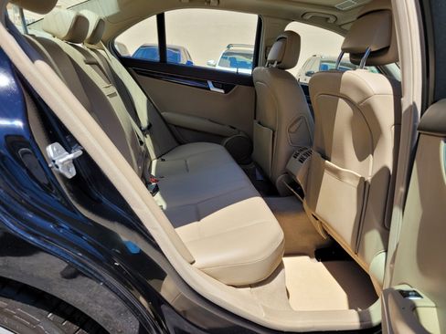 Used 2014 Mercedes-Benz C 250 Sedan image 12