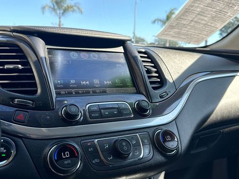 Used 2019 Chevrolet Impala LT image 28