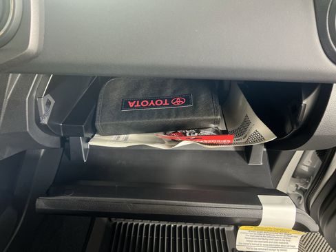 Used 2023 Toyota Tacoma TRD Off-Road image 36