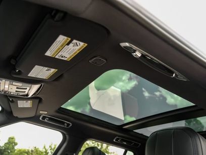 New 2026 Land Rover Range Rover SE