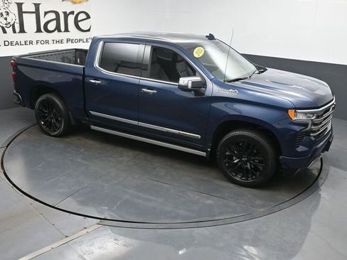 Used 2022 Chevrolet Silverado 1500 High Country AWD/4WD image 37
