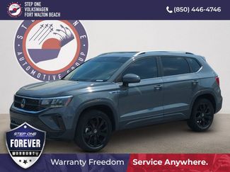 Used 2023 Volkswagen Taos SE w/ Panoramic Sunroof Package FWD video 1