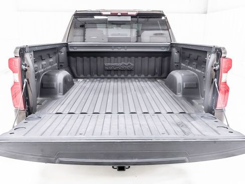 Used 2019 Chevrolet Silverado 1500 High Country w/ Technology Package AWD/4WD image 37