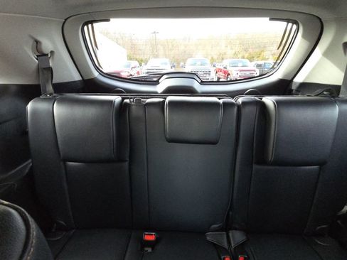 Used 2019 Toyota Highlander Limited Platinum image 32