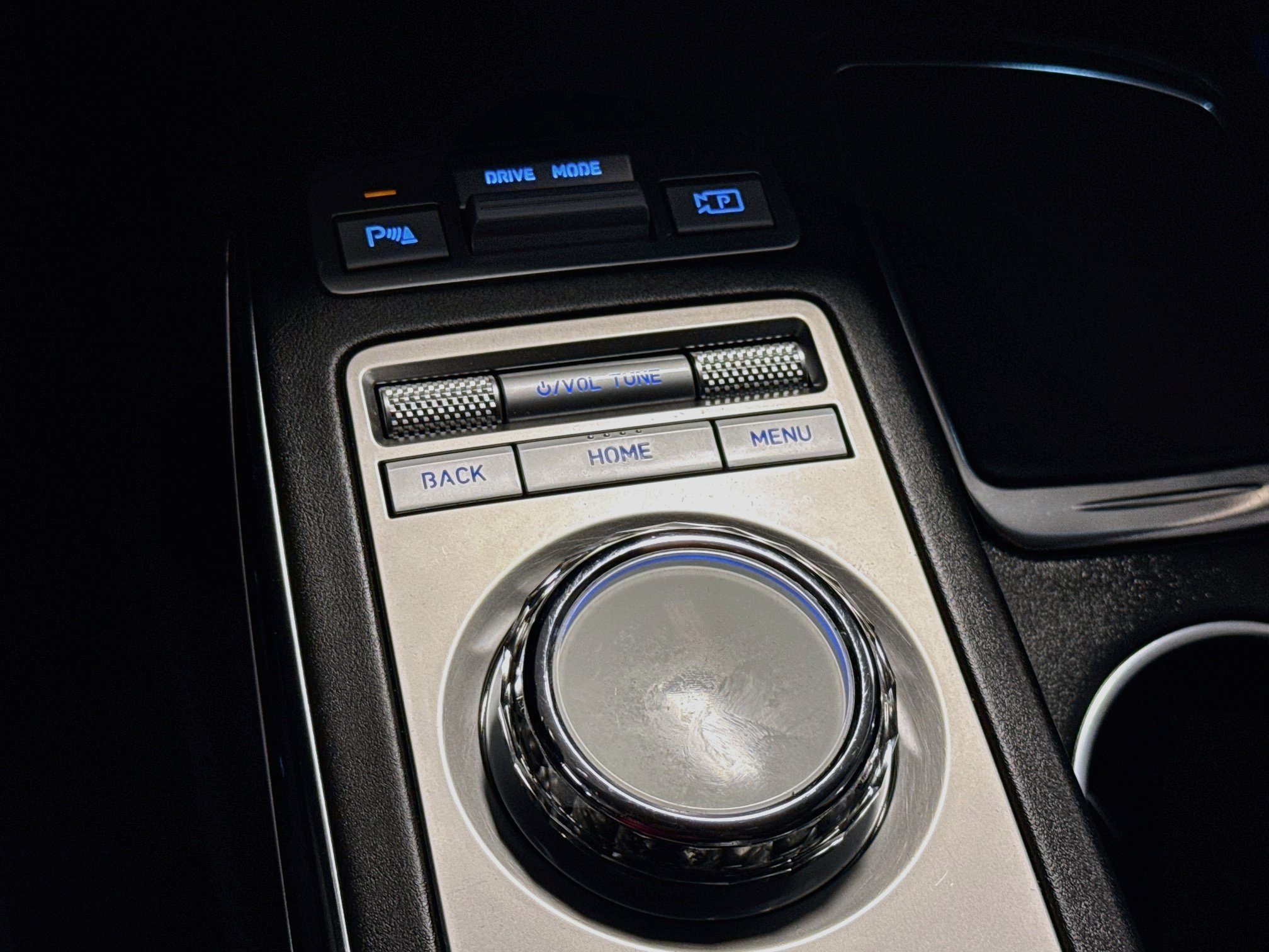 Used 2025 Genesis GV70 2.5T AWD/4WD image 26