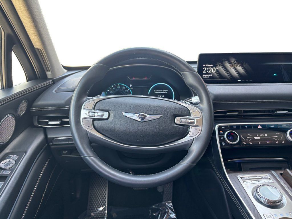 Used 2023 Genesis GV80 2.5T w/ Prestige Package AWD/4WD image 13