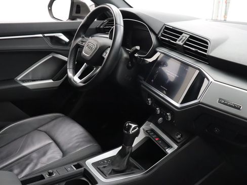 Used 2020 Audi Q3 2.0T Premium AWD/4WD image 32