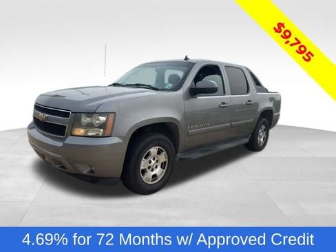 Used 2007 Chevrolet Avalanche LT image 1