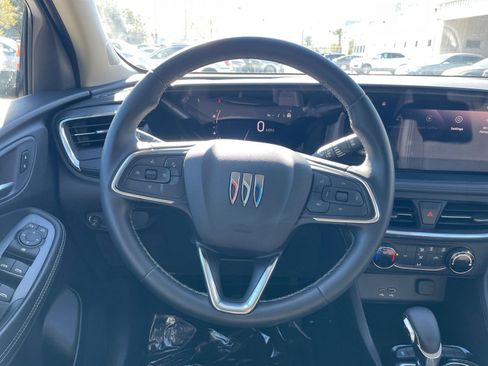 Used 2025 Buick Encore GX Preferred image 25