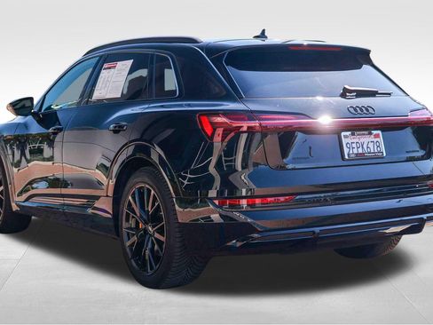 Used 2023 Audi e-tron Chronos w/ Chronos Package image 4