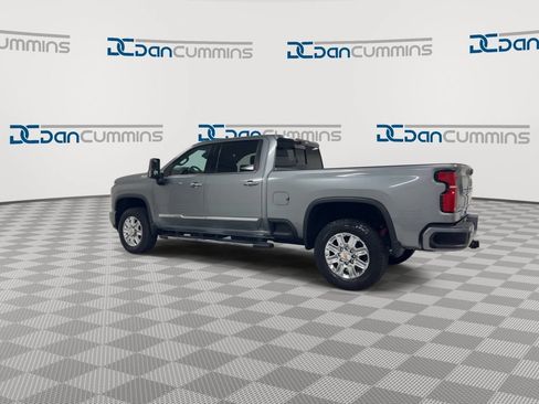 Used 2024 Chevrolet Silverado 2500 High Country w/ High Country Premium Package AWD/4WD image 6