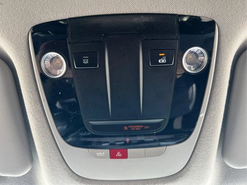 Used 2024 Kia Seltos S AWD/4WD image 40