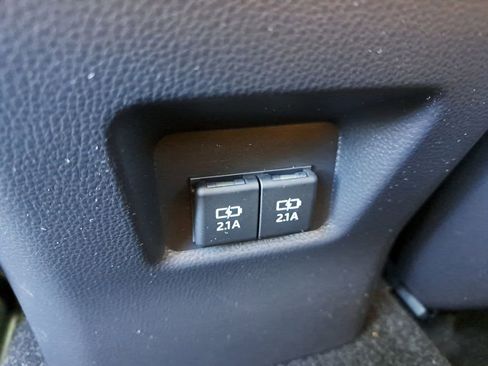 Certified 2019 Toyota RAV4 Limited image 10