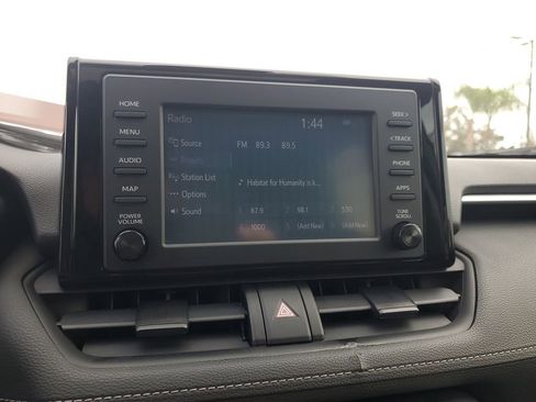 Used 2019 Toyota RAV4 XLE image 17