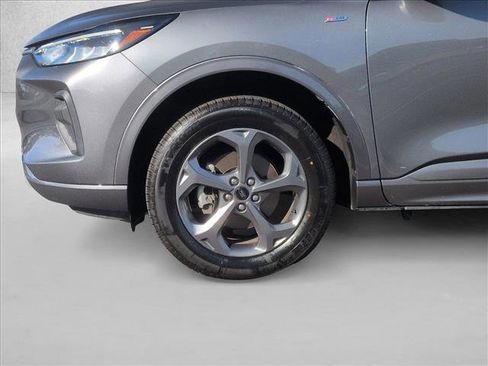 Used 2024 Ford Escape ST-Line image 23