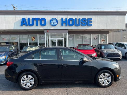 Used 2012 Chevrolet Cruze LS w/ Connectivity Package FWD image 9