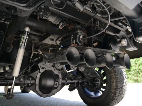 Used 2022 Chevrolet Silverado 2500 LTZ w/ LTZ Plus Package AWD/4WD image 15