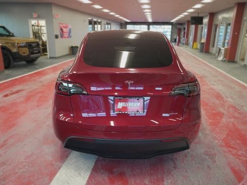 Used 2025 Tesla Model Y Long Range image 5