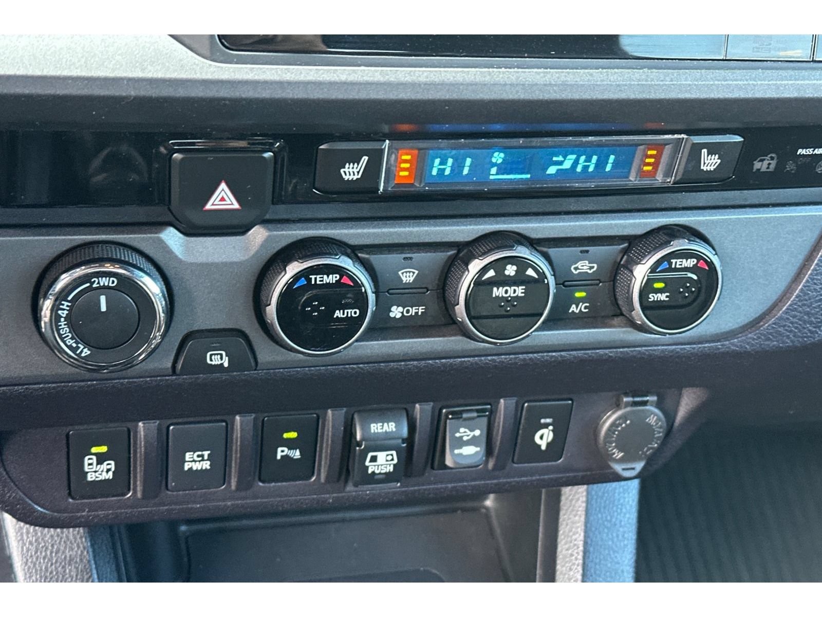 Used 2018 Toyota Tacoma TRD Pro AWD/4WD image 22