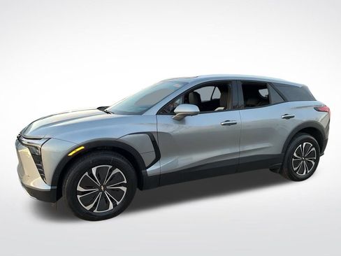 New 2025 Chevrolet Blazer EV LT w/ Super Cruise Package AWD/4WD image 2
