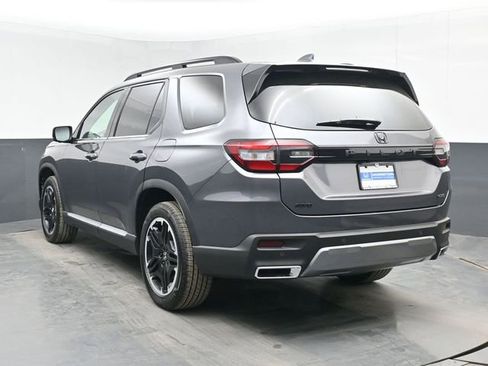 New 2026 Honda Pilot Touring image 7