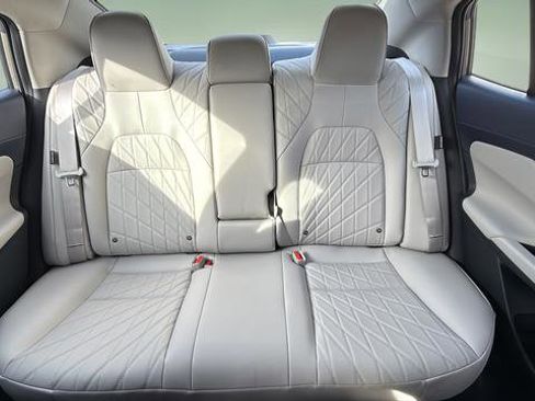 New 2026 Nissan Sentra SL FWD image 17