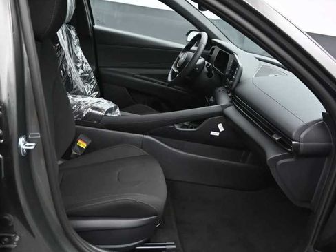 New 2026 Hyundai Elantra SEL Sport Premium FWD image 11