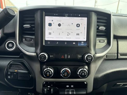 Used 2024 RAM 2500 Big Horn image 24