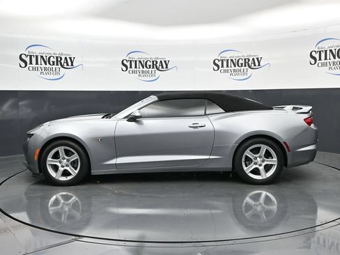 Used 2024 Chevrolet Camaro LT RWD image 4