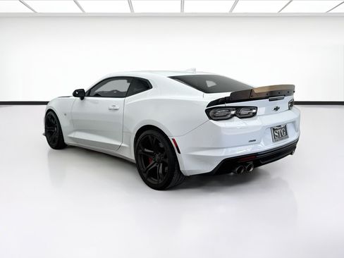 Used 2021 Chevrolet Camaro SS RWD image 6
