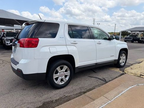 Used 2013 GMC Terrain SLE w/ LPO, Chrome Package FWD image 4