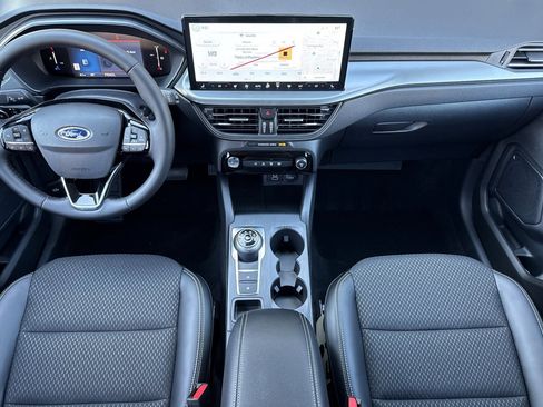 New 2025 Ford Escape SE image 12