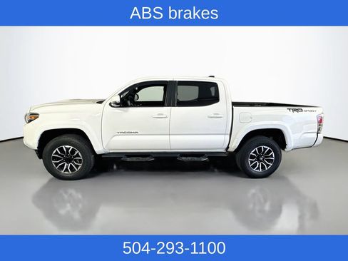 Used 2022 Toyota Tacoma TRD Sport w/ Technology Package RWD image 10
