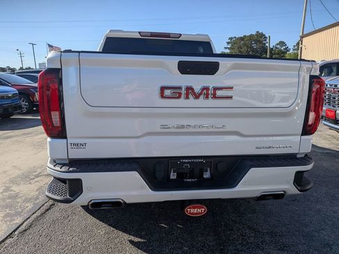 Certified 2022 GMC Sierra 1500 Denali w/ Denali Premium Package AWD/4WD image 3