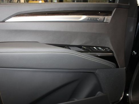 New 2026 Cadillac Escalade ESV Luxury w/ Touring Package image 11