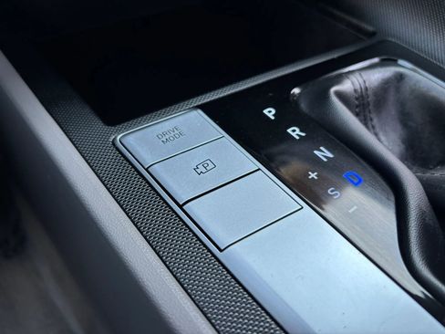 Used 2023 Hyundai Elantra SEL image 31