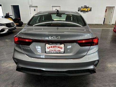 Used 2024 Kia Forte LXS image 6