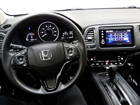 Used 2021 Honda HR-V EX image 17