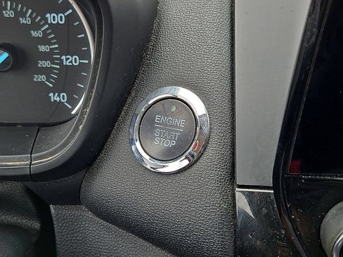 Used 2021 Ford EcoSport Titanium AWD/4WD image 30