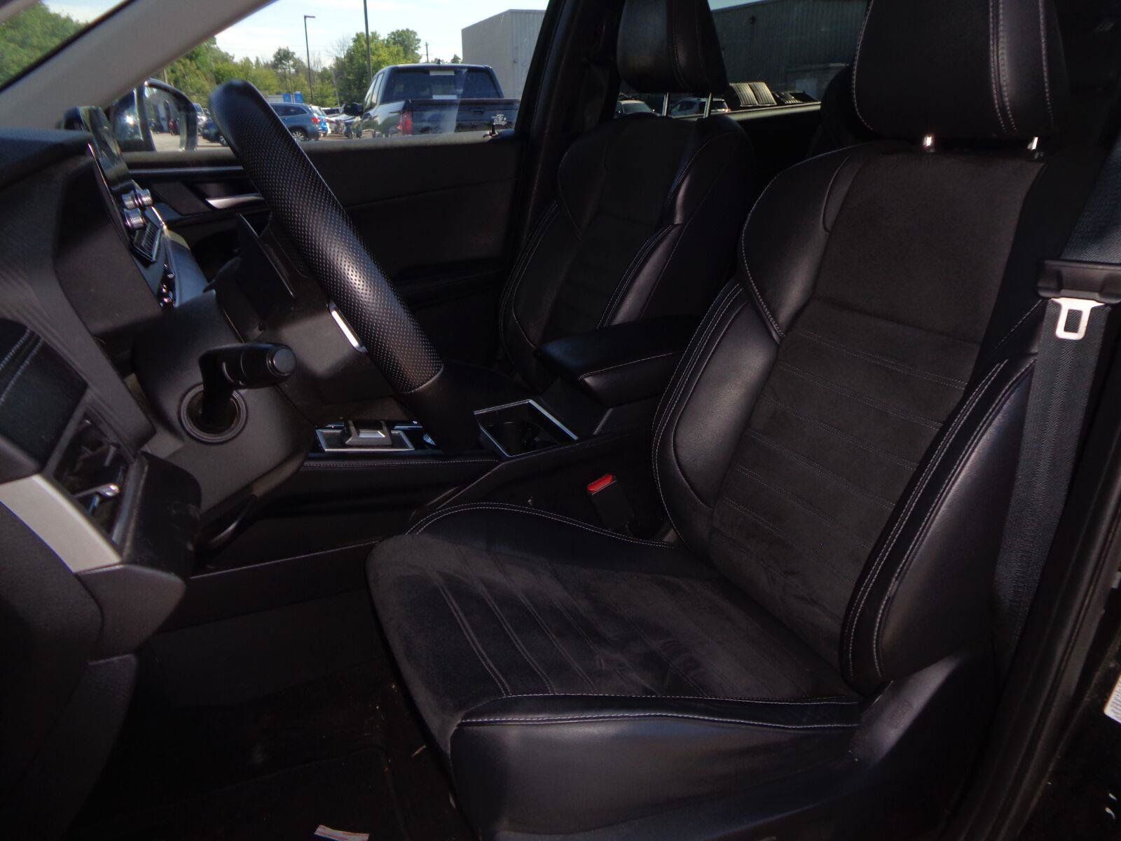 Used 2022 Mitsubishi Outlander SE AWD/4WD image 15