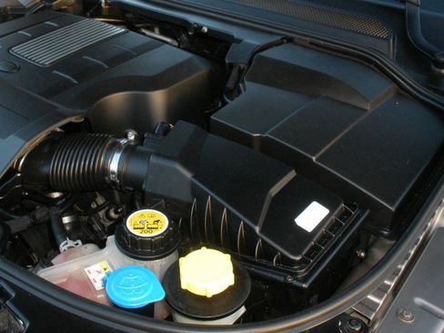 Used 2015 Land Rover LR4 HSE image 14