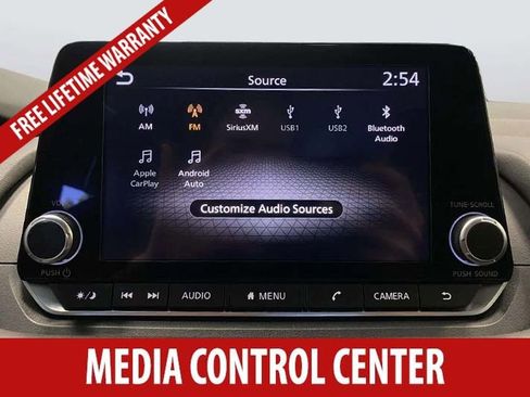 Used 2025 Nissan Rogue SV FWD image 12