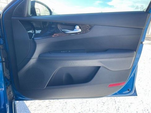 Used 2023 Kia Forte GT-Line w/ GT-Line Technology Package image 15