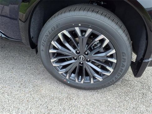 New 2025 Nissan Rogue Platinum w/ Tech Package image 4