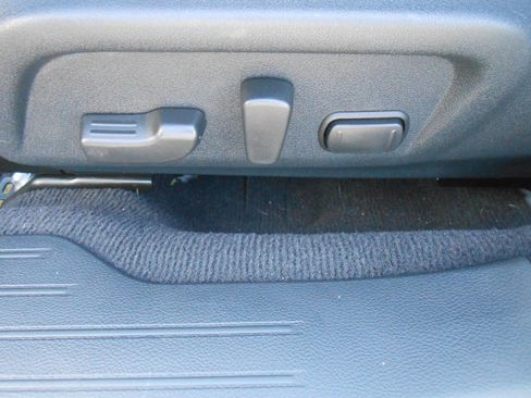 Used 2018 Subaru Outback 2.5i Limited image 24