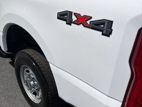 Used 2024 Ford F250 XL w/ XL Driver Assist Package AWD/4WD image 5
