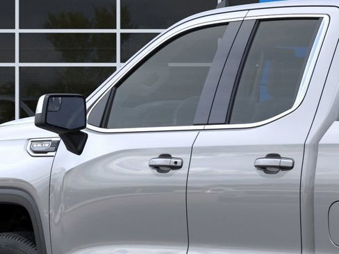 New 2026 GMC Sierra 1500 SLE image 13