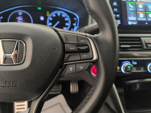 Used 2018 Honda Accord Sport image 36