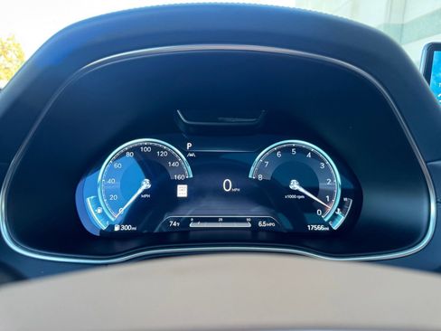 Used 2023 Genesis GV80 3.5T w/ Prestige Package image 37