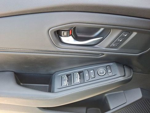 Used 2025 Honda Accord Sport image 13